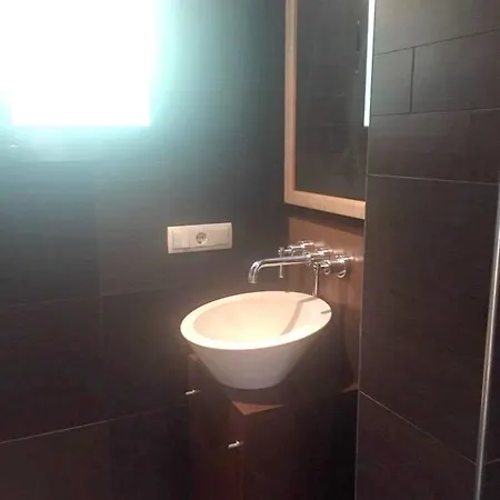 With 4 Bedrooms In Sanjenjo With Private Pool Enclosed Garden And Wifi 1 Km From The Beach * Sanxenxo